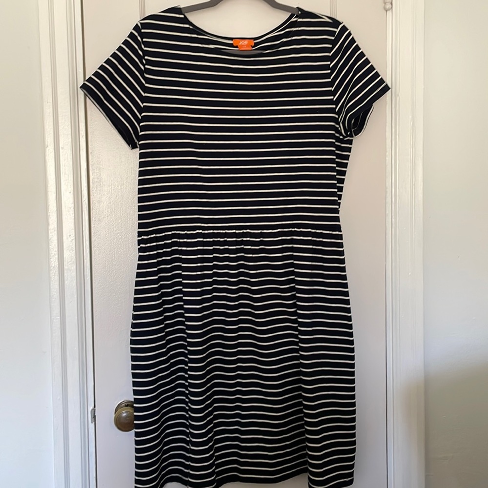 Cute dress with pockets
